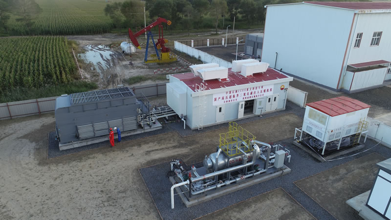 1760940333133567.jpg 压缩机-国内首套CCUS二氧化碳超临界注入压缩机在吉林油田成功应用.jpg